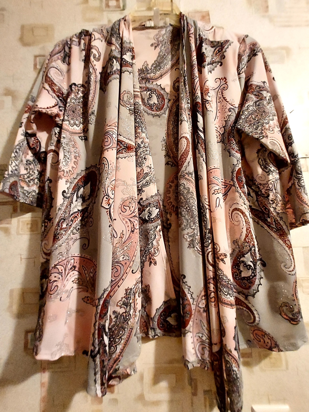 Women’s Paisley Satin Robe - Pink & Gray